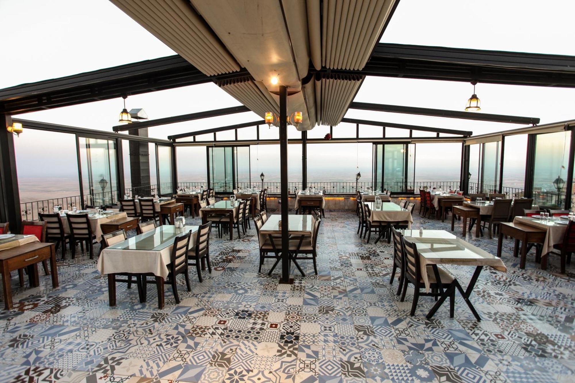 Tughan Hotel Mardin Ngoại thất bức ảnh